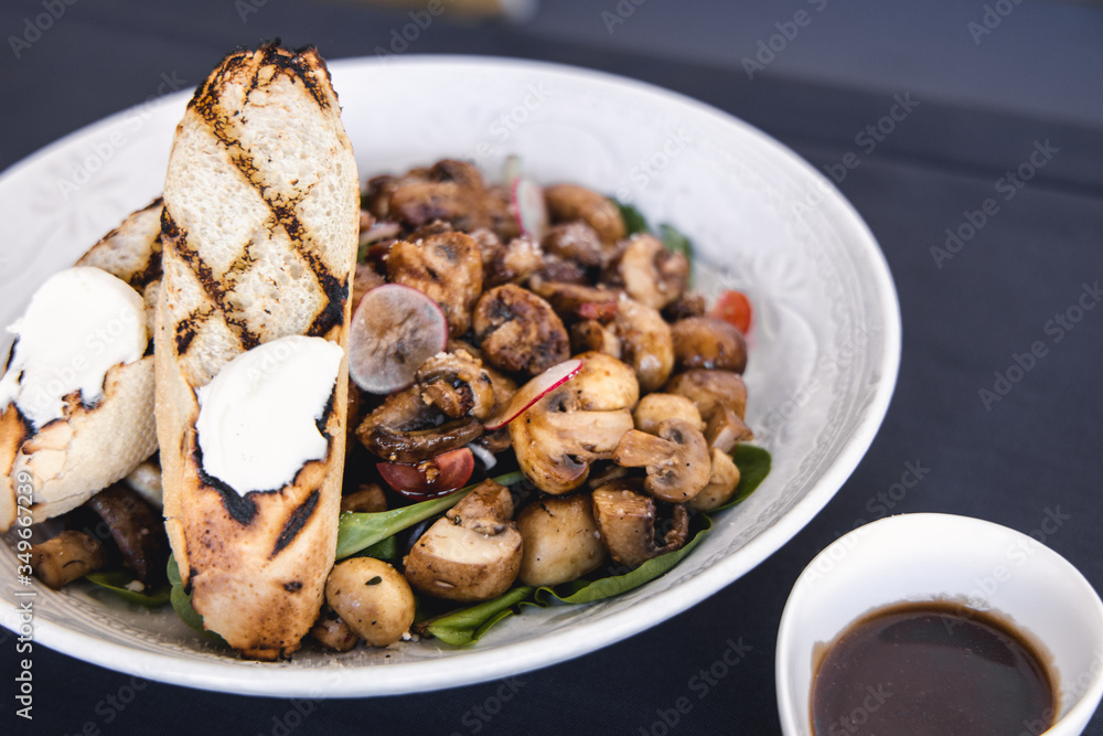 Mushroom Salad with Bread and Butter