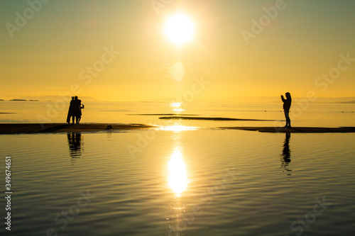 Wallpaper Mural landscape Torontodigital.ca