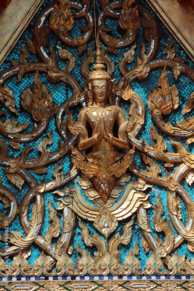 detail of thai temple door in Bangkok´s Grand Palace