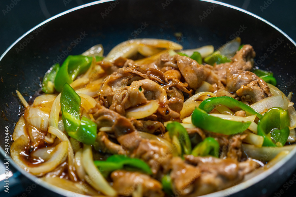 Close up image of Pork and Pepper Stir Fry on the pan Close up image of Pork and Pepper Stir Fry on the pan