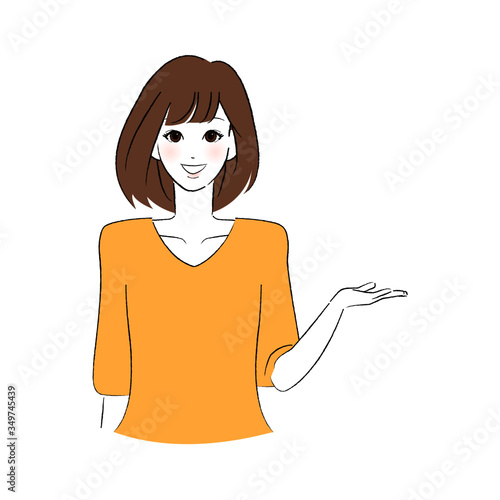 余白を手のひらにのせる女性