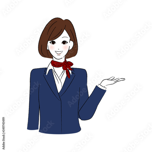 余白を手のひらにのせる制服を着た女性