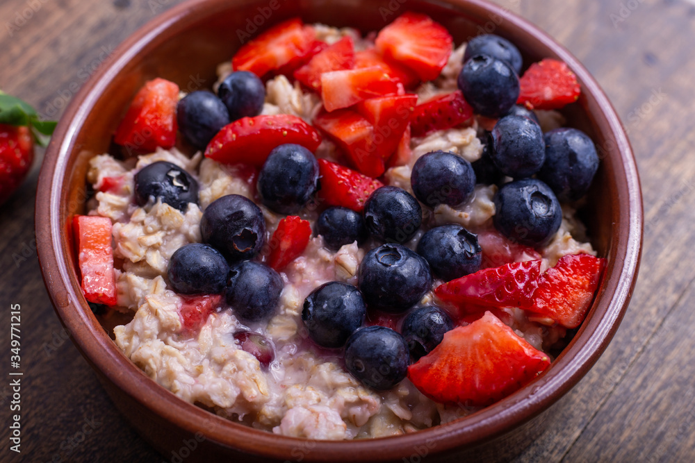 oat porridge with berries oat porridge with berries