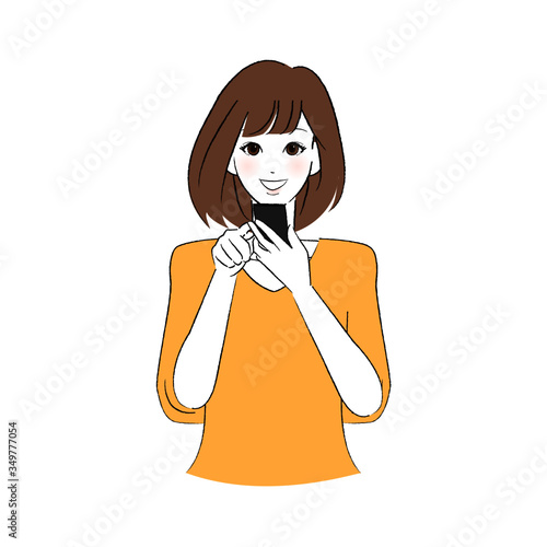 スマホを操作する女性