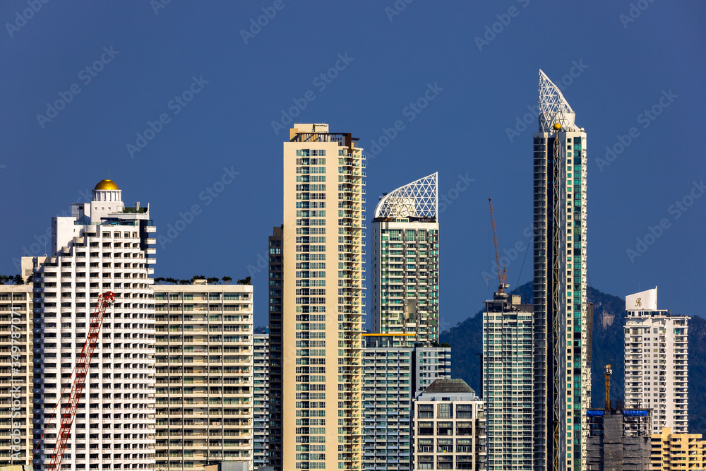 Fototapeta premium Skyscrapers in Jomtien Beach, Pattaya Thailand