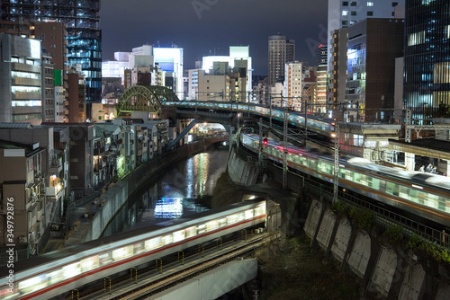 Complex railway system in Tokyo, Japan 複雑な東京の鉄道路線 東京・御茶ノ水駅の夜景