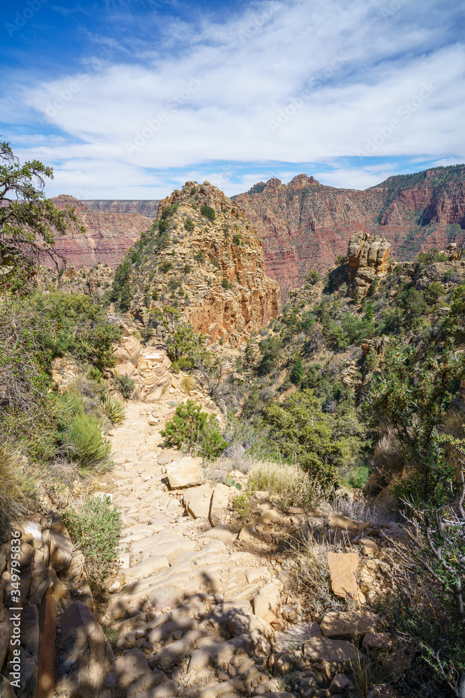 Obraz premium hiking the grandview trail at the south rim of grand canyon in arizona,usa