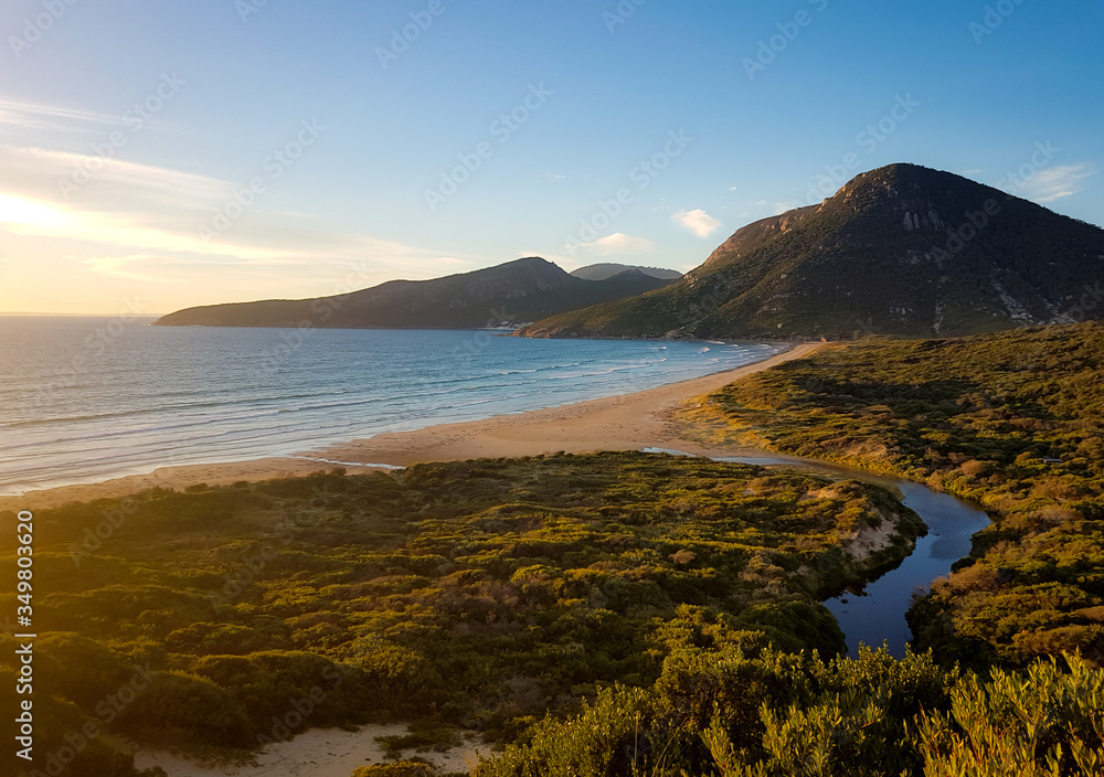 A weekend adventure down to Wilsons Promontory national park camping at oberon beach campsite