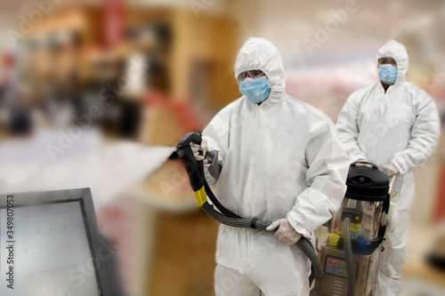 Tableau sur toile corona, virus, COVID-19, coronavirus, store, working, worker, shop, industry, ki