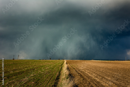 storm clouds over the field © RafalDlugosz