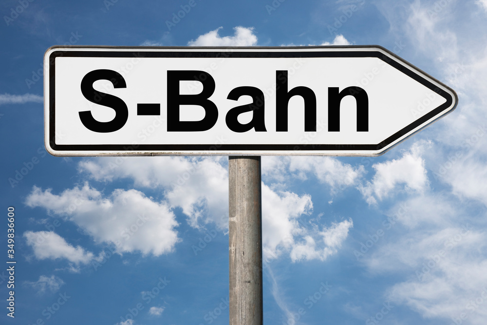 Obraz premium Wegweiser S-Bahn