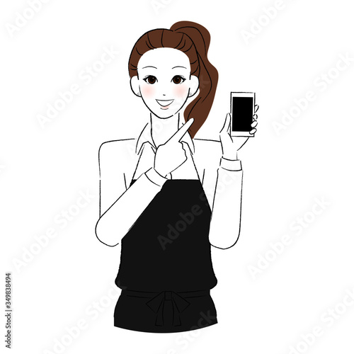 スマホを指差す女性店員