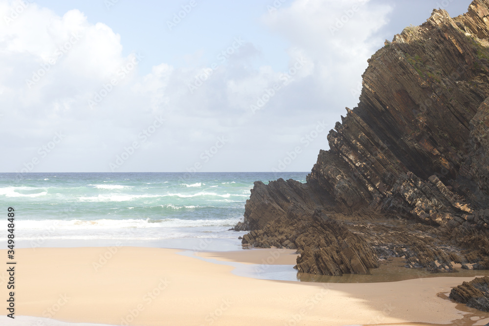 Felsformationen an der Atlantikküste der Algarve in Portugal