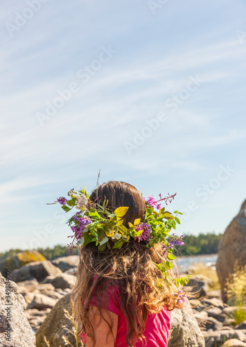 Blumenkranz zu Mittsommer in Schweden