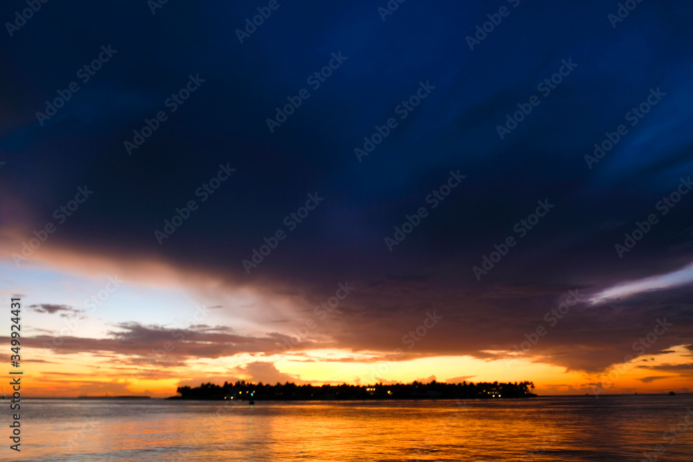 Obraz premium INCREDIBILE TRAMONTO A MALLORY SQUARE, KEY WEST