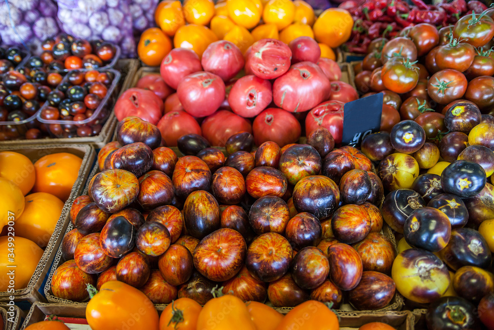 Fresh Organic Farm Tomatoes at the Market Fresh Organic Farm Tomatoes at the Market