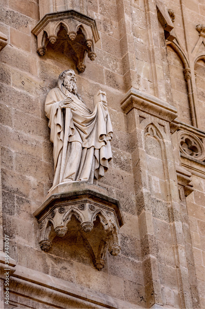 Detalles de entrada a la catedral de Mallorca