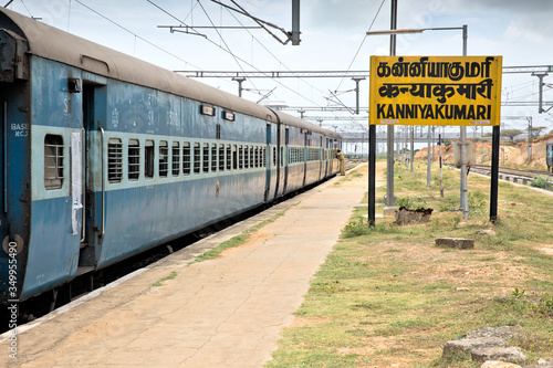 Obraz na płótnie Train waiting to begin it's journey from Kanniyakumari Railway Station, Tamil Na