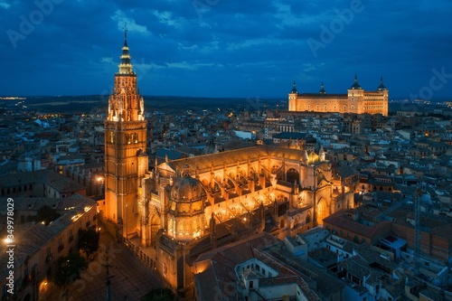 Photos Aerial view of Toledo Cathedral at night