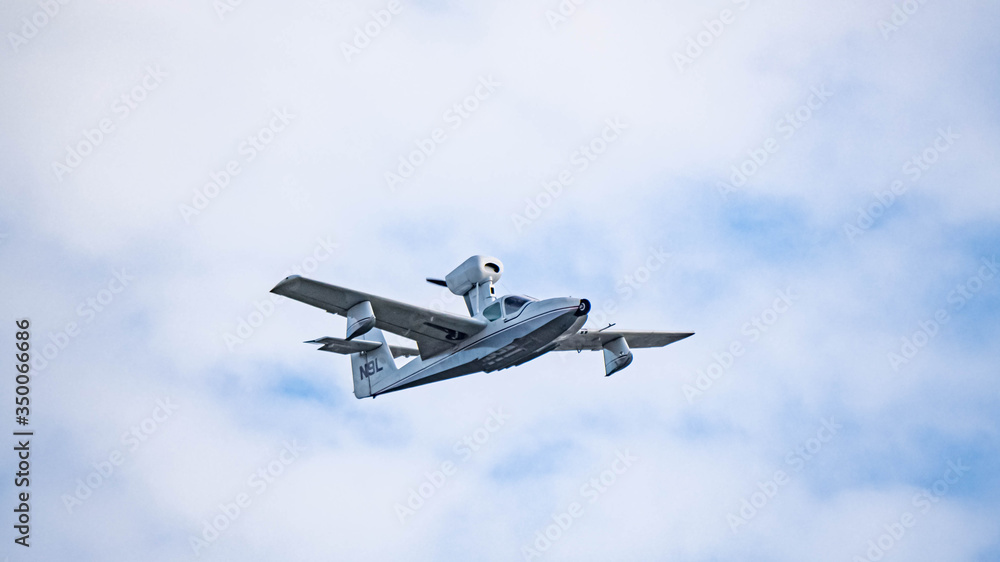 airplane in the sky airplane in the sky