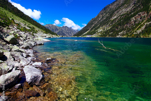 Le lac et le refuge de Gaube Cauterets Hautes-Pyrénées