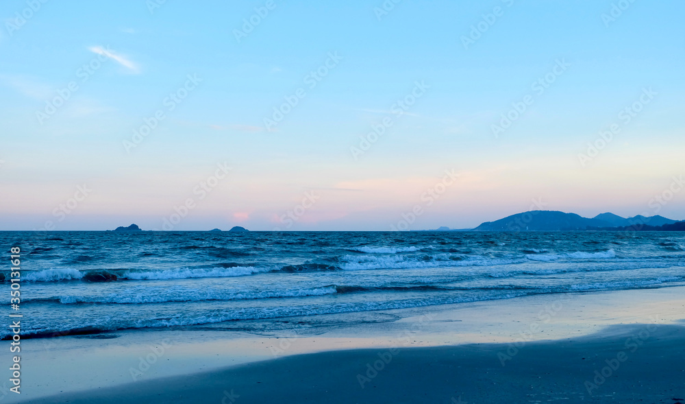 The sea at sunset when there are small waves and beautiful evening views. The sea at sunset when there are small waves and beautiful evening views.
