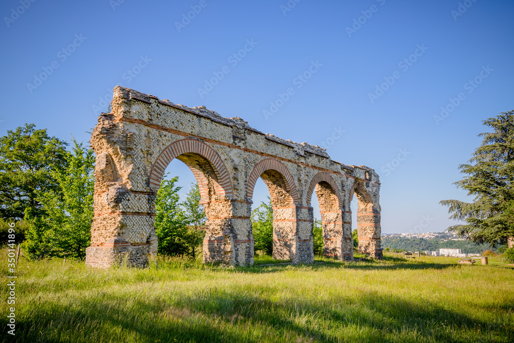 Aqueduc du Gier à Chaponost