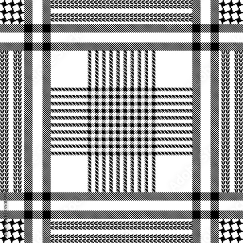 Squared checkered print. 