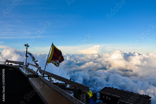 富士山8合目の雲海