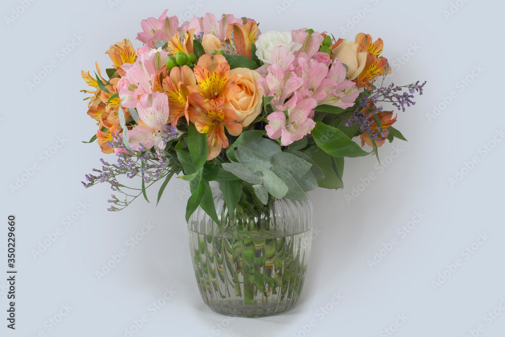 Obraz premium bouquet of flowers in vase