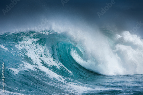 Ocean Wave © irabel8