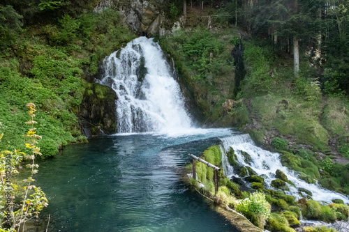 Cascade , Im Fang, Suisse