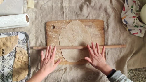 Kneading dough for homemade bread making