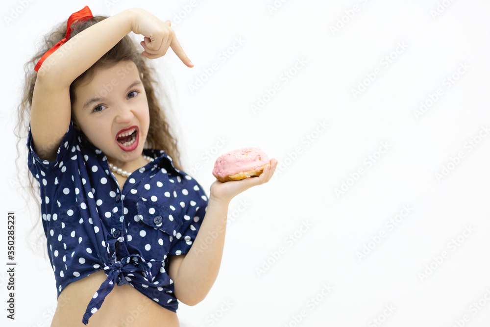 A model pointing at a glazed donut.
