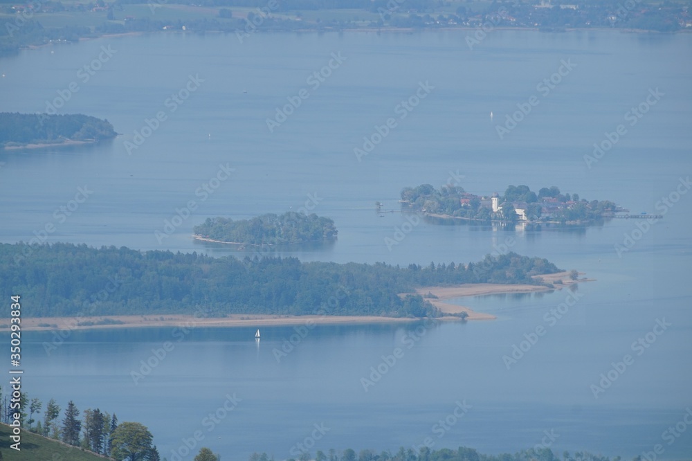 Chiemsee mit Herren- und Fraueninsel Chiemsee mit Herren- und Fraueninsel