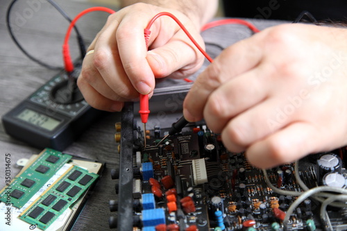 Electronics repair shops. The wizard tries to find a fault in the hardware.
