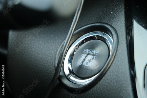Obraz na płótnie das Auto starten