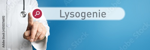 Lysogenie. Arzt zeigt mit Finger auf Suchfeld im Internet. Text steht in der Suche. Blauer Hintergrund. Medizin, Gesundheitswesen photo