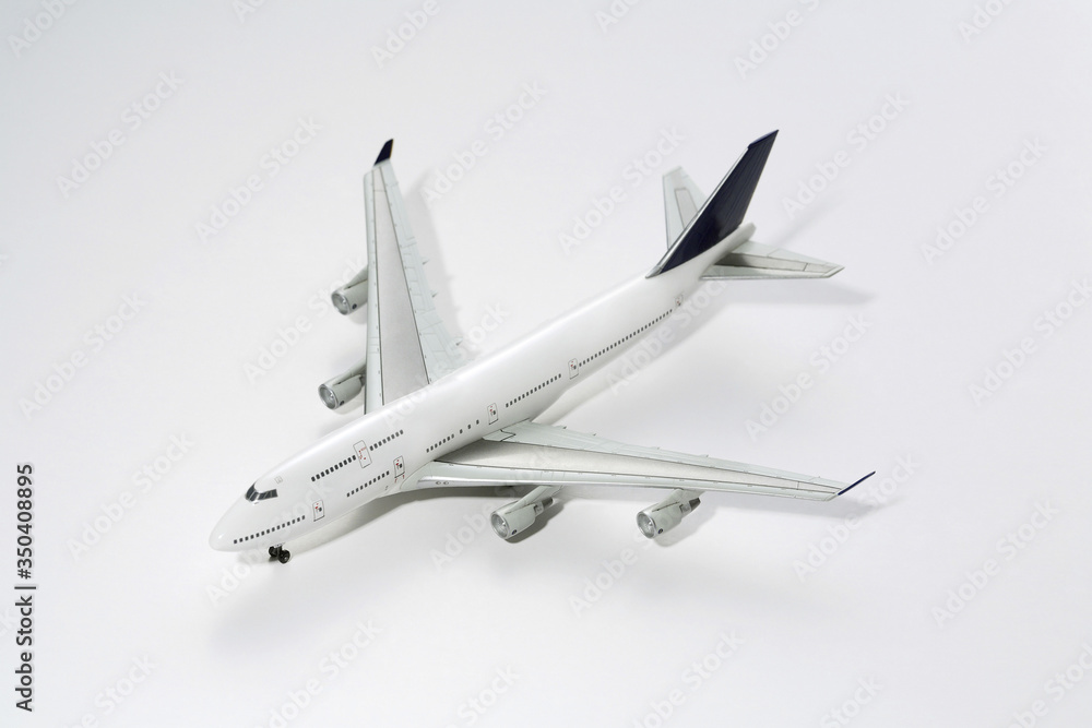 Model airplane