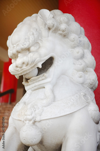 Statue of a guardian lion