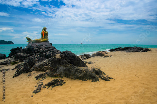 Mermaid statue at samila cape  photo