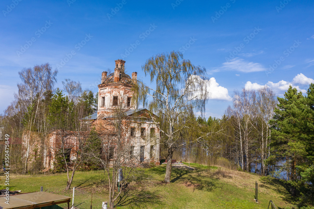 Dilapidated Church of St. George the Victorious in the village of Egoriy, Ivanovo Region, Russia.