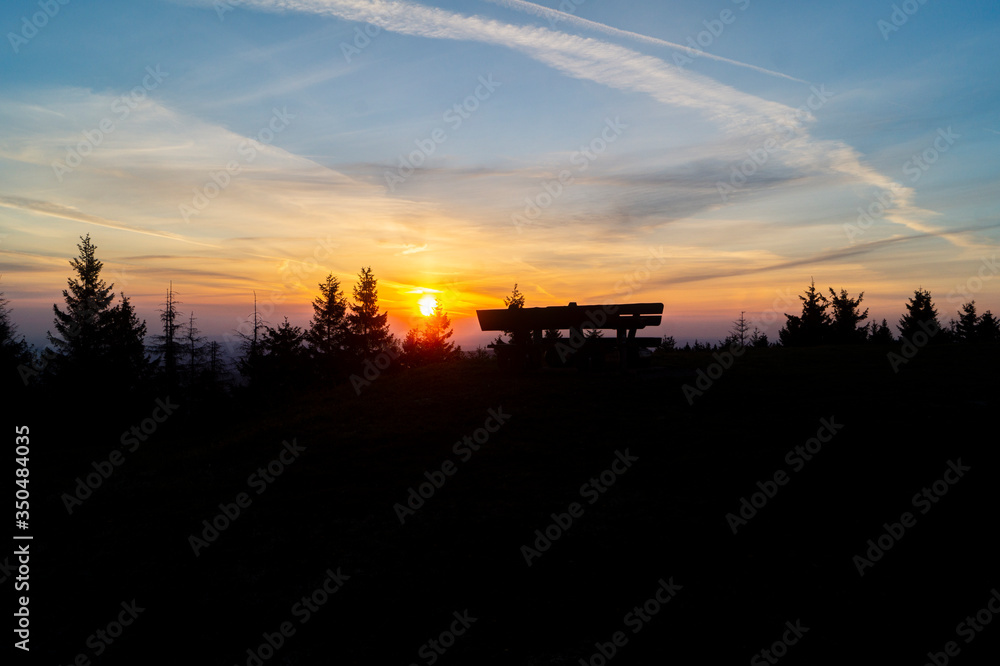 Sonnenaufgang im Thüringer Wald auf dem Schneekopf Sonnenaufgang im Thüringer Wald auf dem Schneekopf