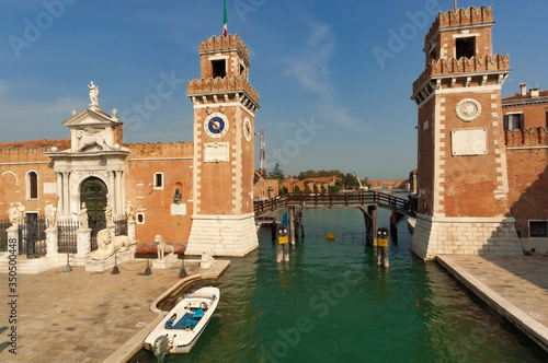 VENICE/ITALY 27TH SEPTEMBER 2006  The Arsenal district on a sunny autumn morning with clear skies and no people © Jason Row Photo