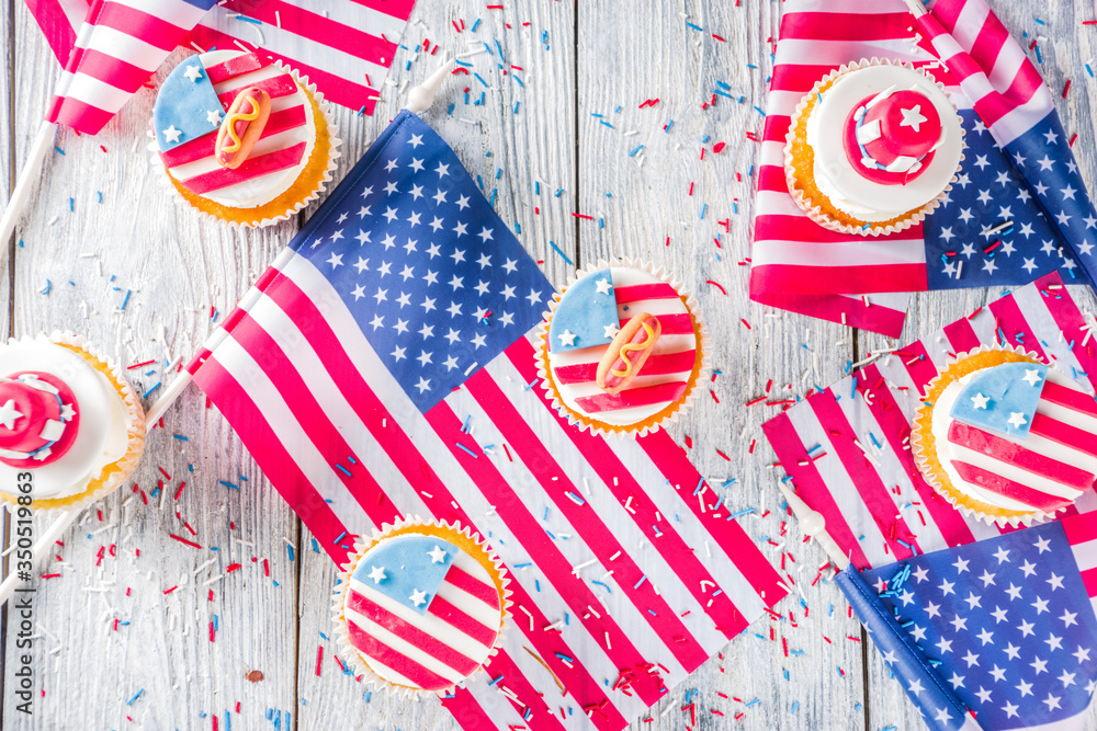 Obraz premium Patriotic USA cupcakes