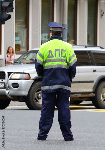 Road inspection service of the Russian police, Nevsky prospect, Saint Petersburg, Russia September  2017 © Станислав Вершинин