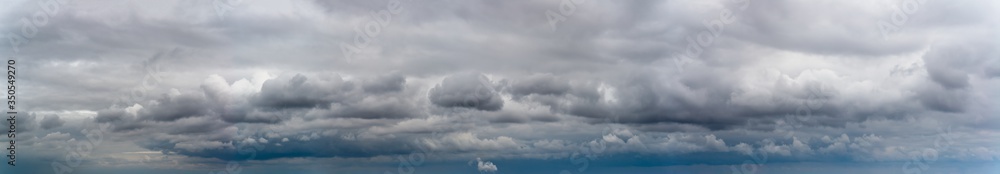 Obraz premium Fantastic dark thunderclouds, sky panorama