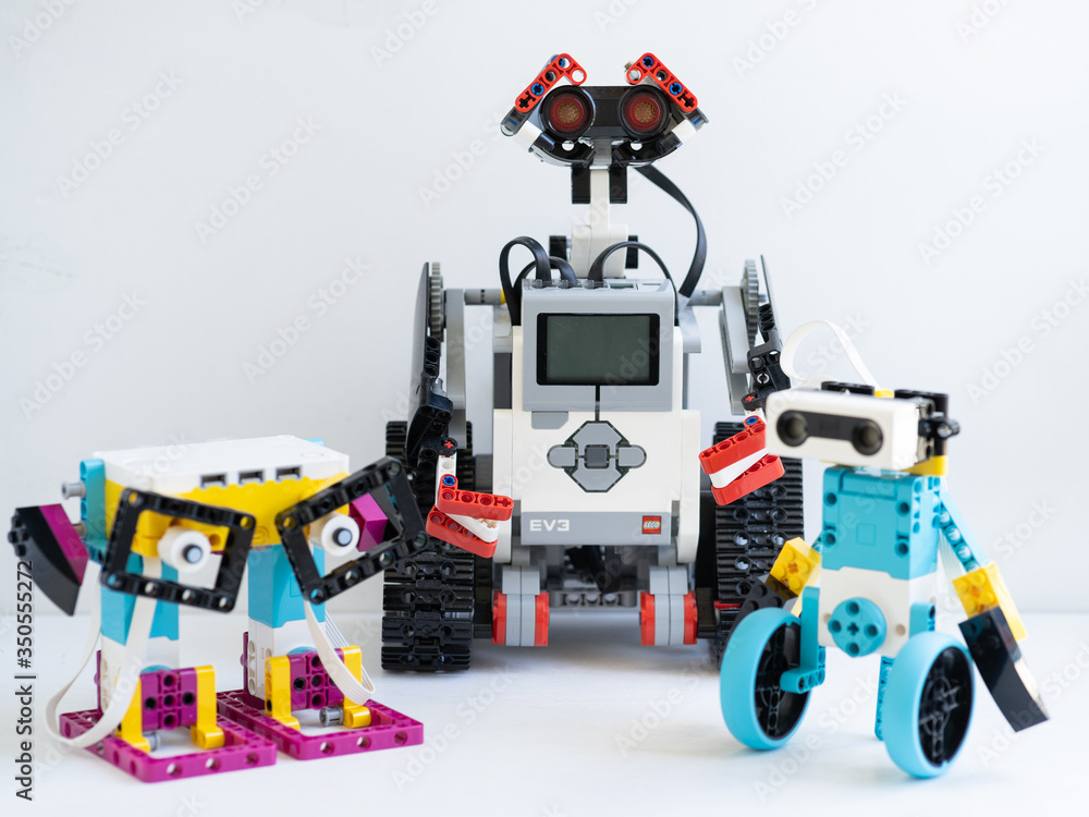 Minsk, Belarus. May, 2020. The new Spike Prime Lego robot. It can help to  teach children programming and robotics. STEM and STEAM education. Keep  education yourself concept. Stock Photo | Adobe Stock