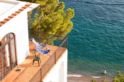 terraza con amacas y vistas al mar, Positano, costa amalfitana, Italia photo