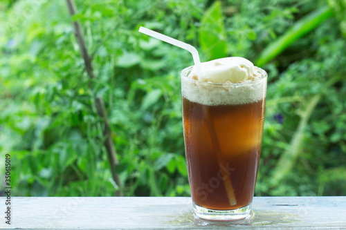Root beer float a tasty summer